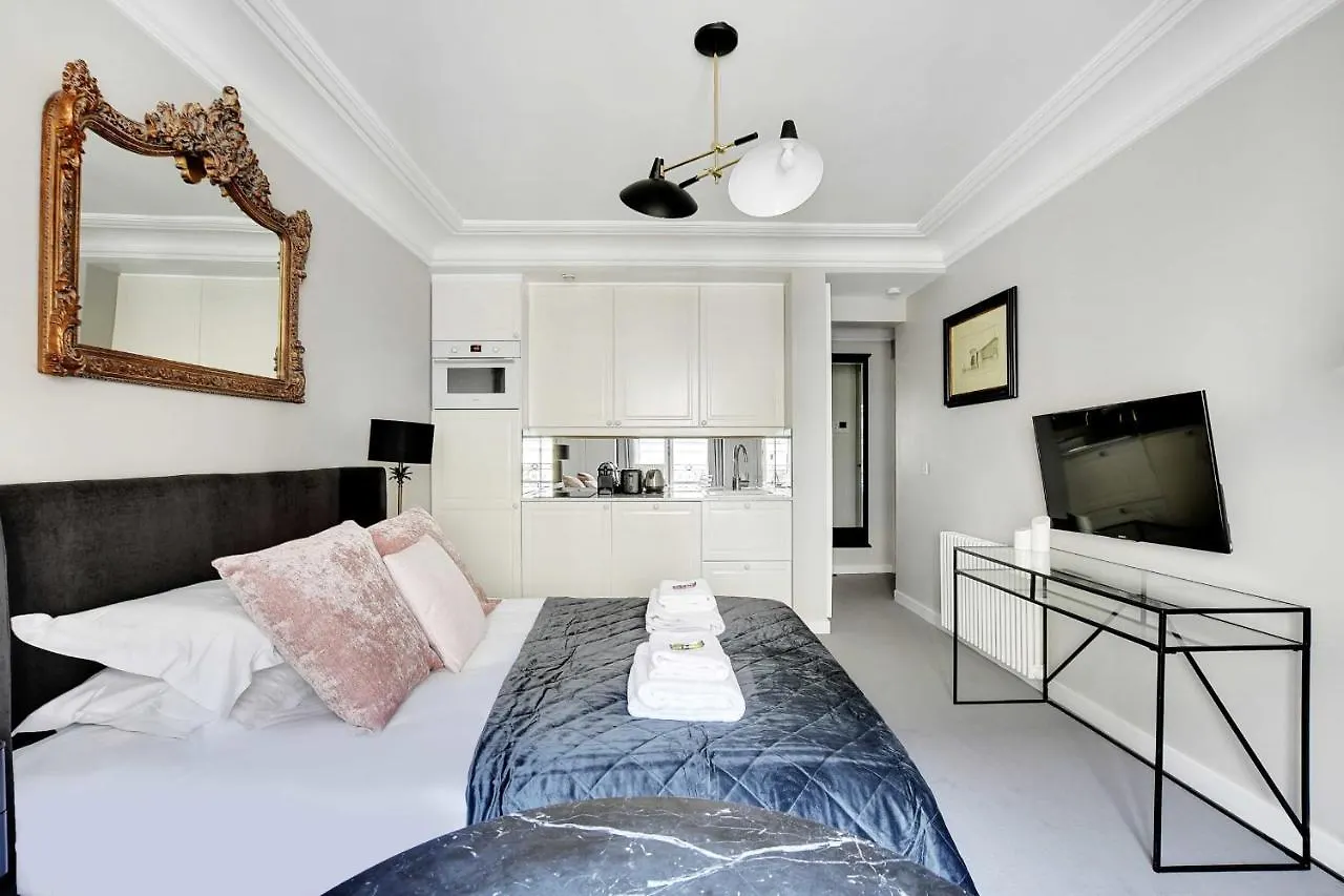 Magnificent 2P Studio - Louvre Museum Tuileries Apartment Paris