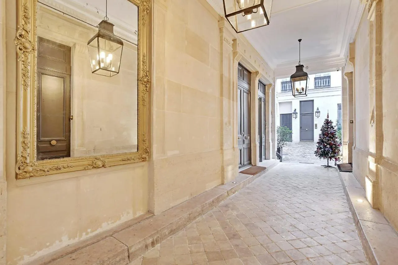 Magnificent 2P Studio - Louvre Museum Tuileries Apartment Paris